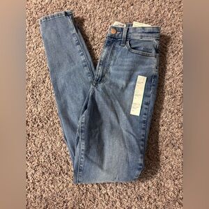 Universal Thread High Rise Blue Jeans